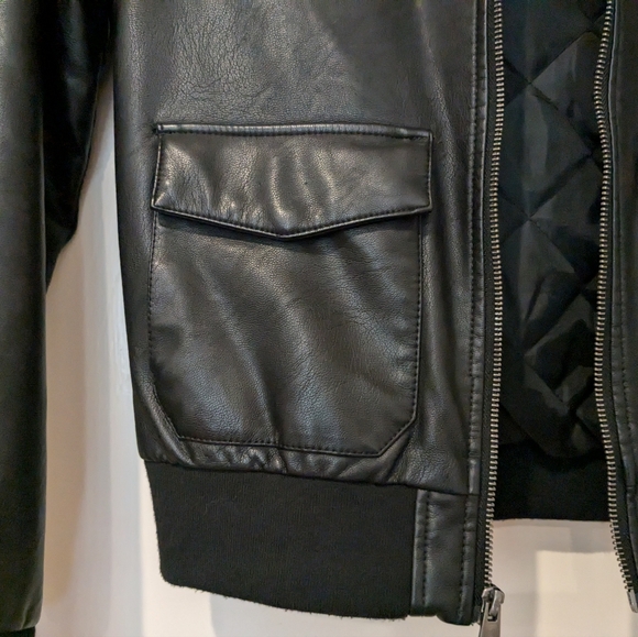Levi Strauss Vegan Leather Black Hooded Bomber Jacket in XS - Picture 3 of 13
